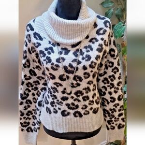 Jessica Simpson Leopard Sweater